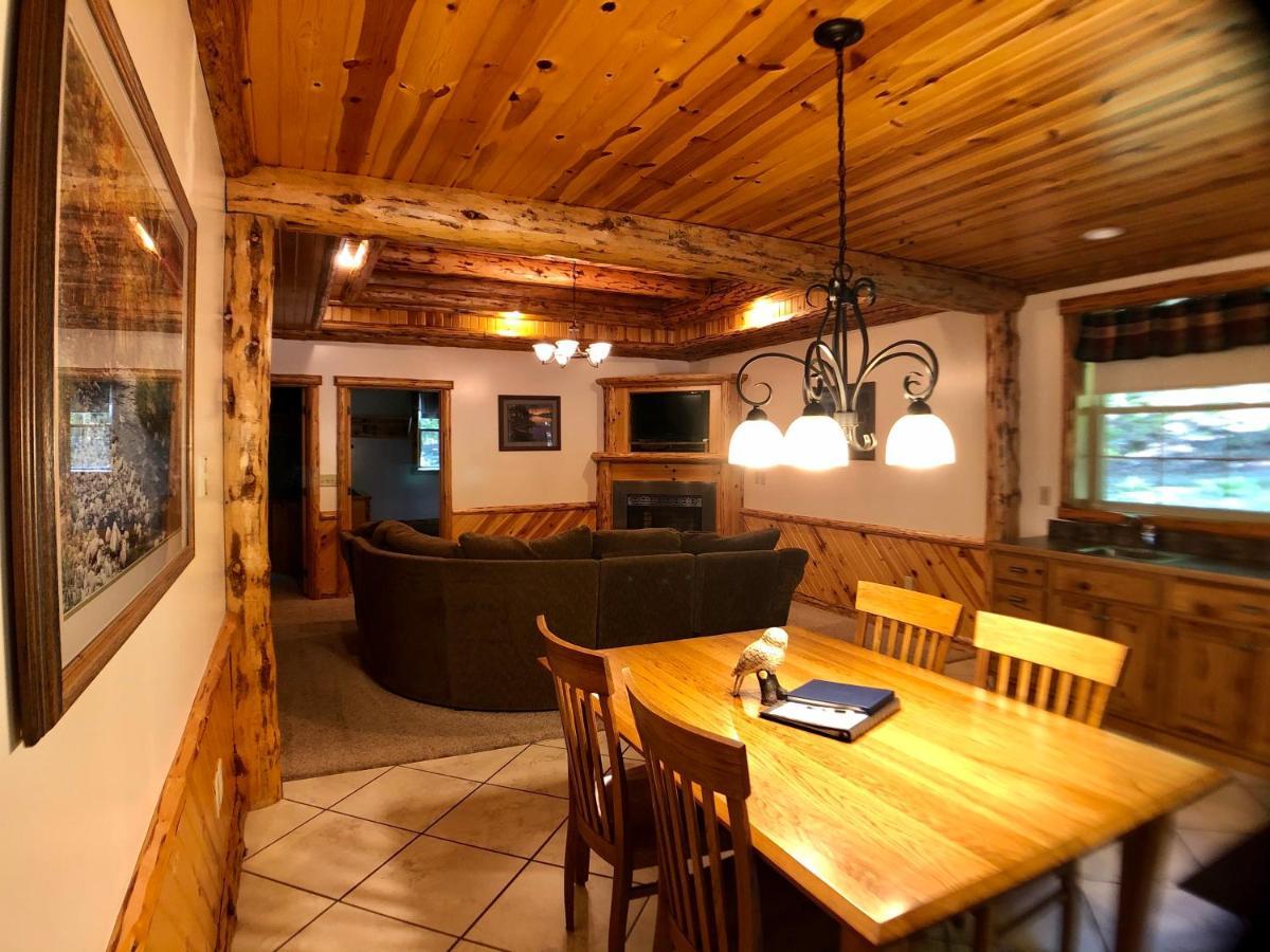 Sojourner'S Lodge & Log Cabin Suites Dundee Luaran gambar