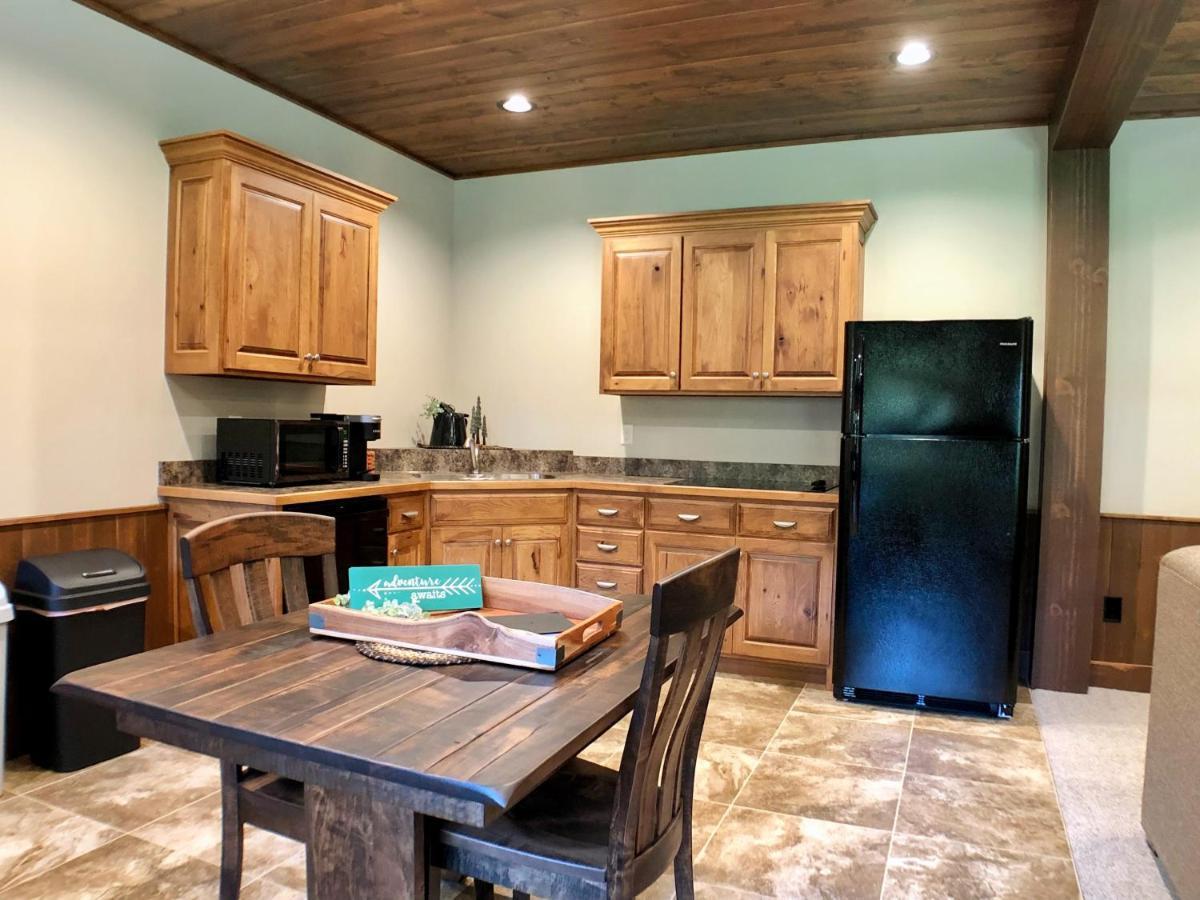 Sojourner'S Lodge & Log Cabin Suites Dundee Luaran gambar