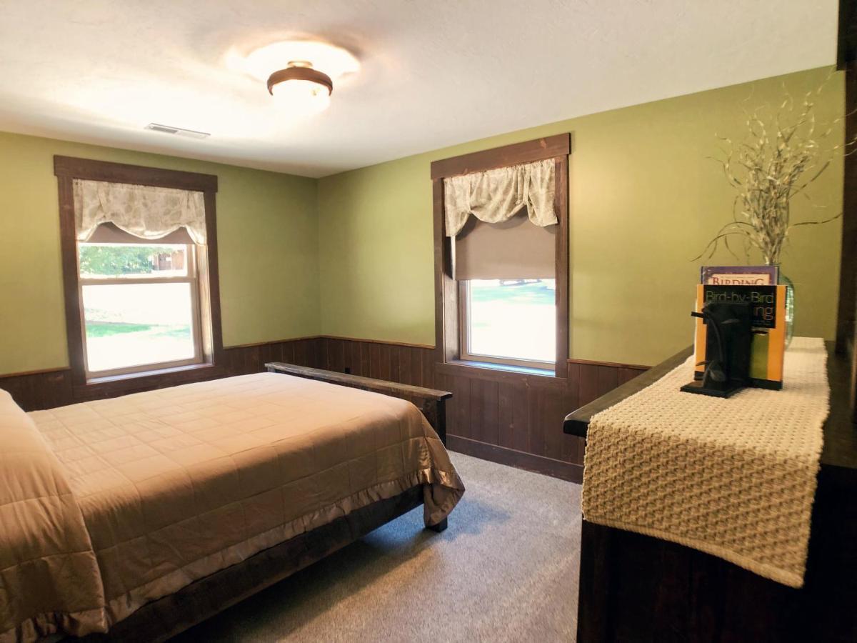 Sojourner'S Lodge & Log Cabin Suites Dundee Luaran gambar